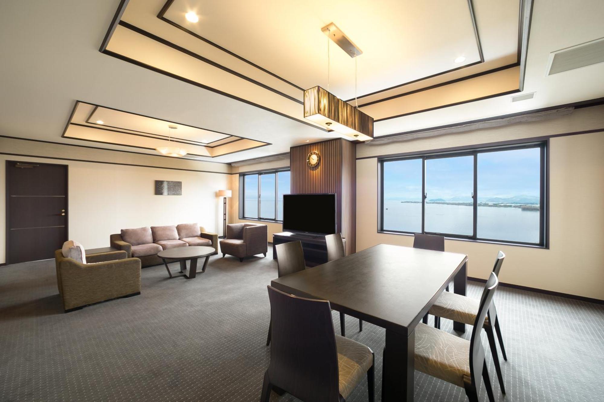 Grand Mercure Lake Biwa Resort & Spa Нагахама Екстериор снимка