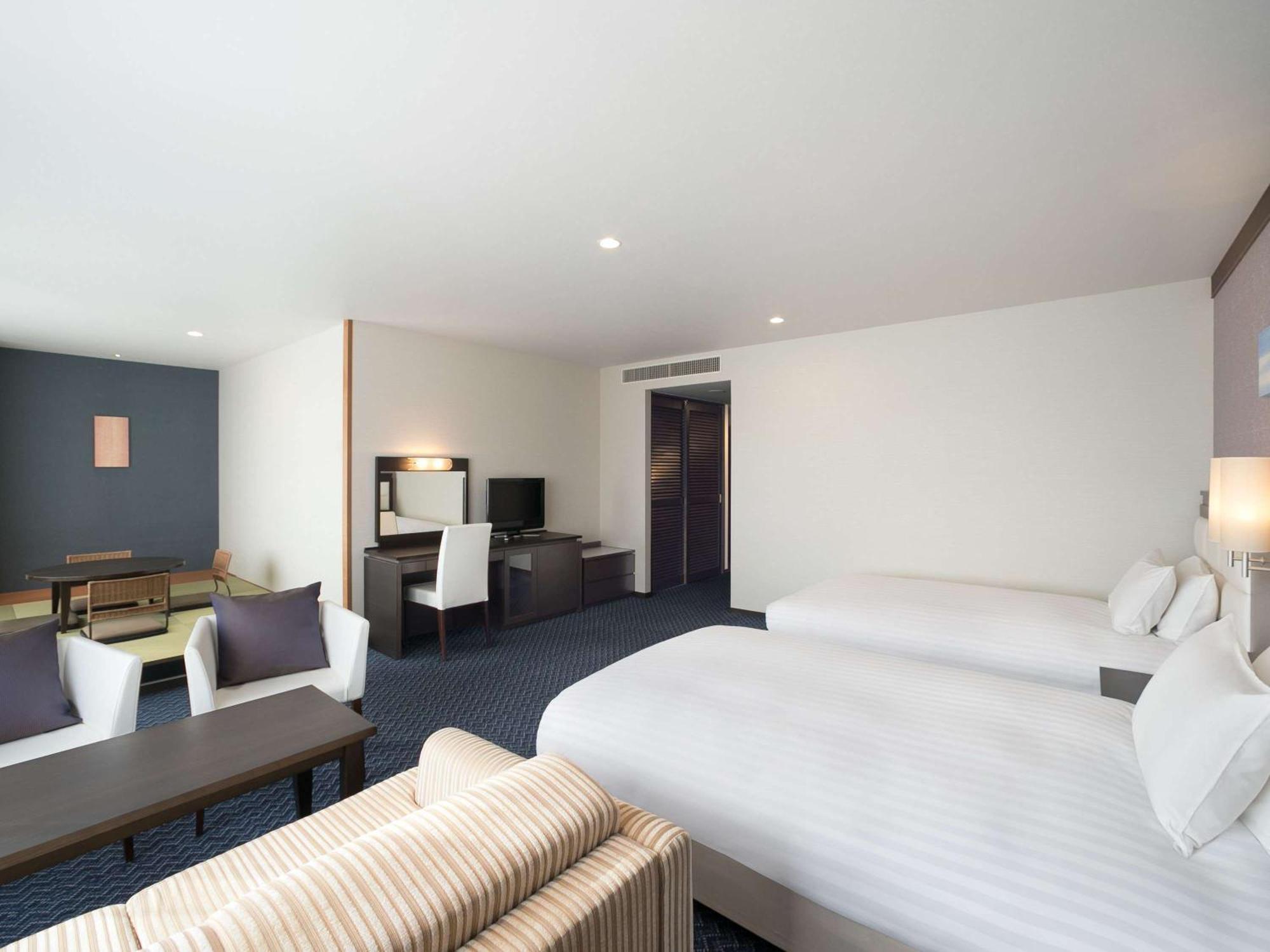 Grand Mercure Lake Biwa Resort & Spa Нагахама Екстериор снимка