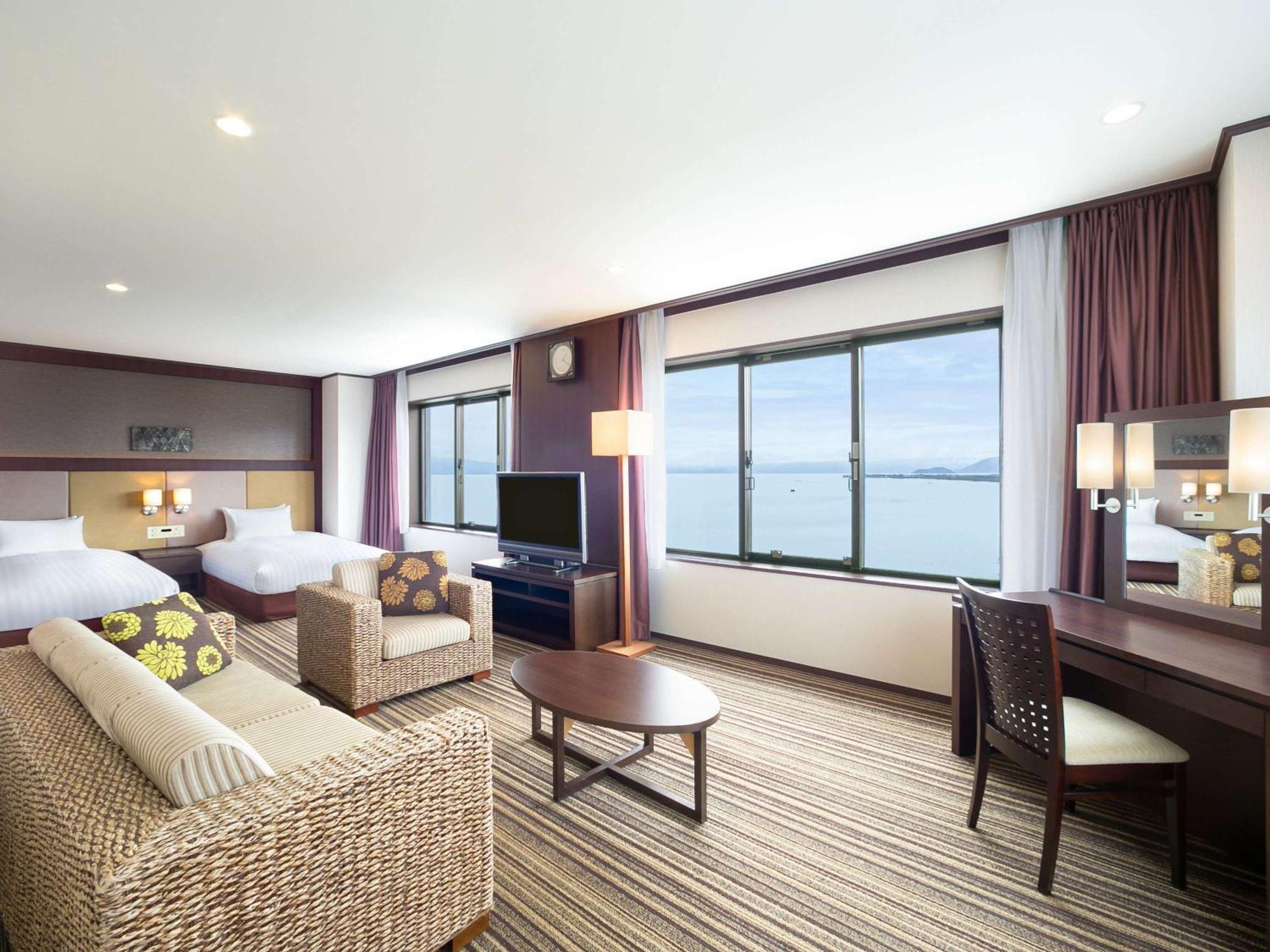 Grand Mercure Lake Biwa Resort & Spa Нагахама Екстериор снимка